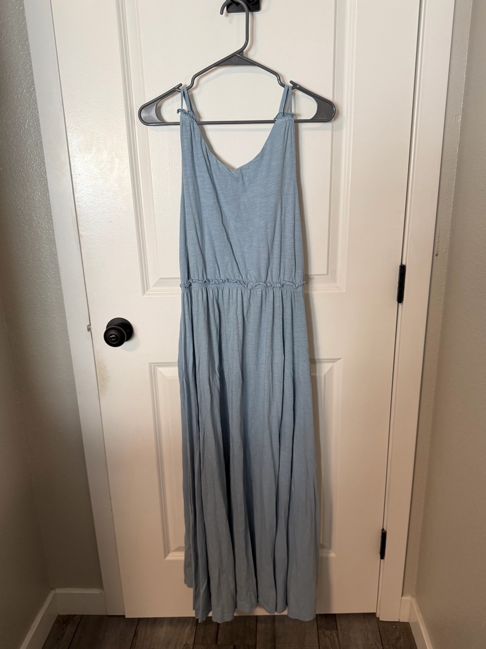 Organic cotton maxi dress dip size medium
Maternity friendly!